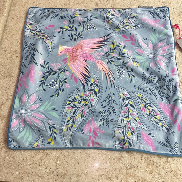 NWT Sara Miller Bird of Paradise Dusky Blue Velvet Pillow Cushion Cover - Picture 4 of 9